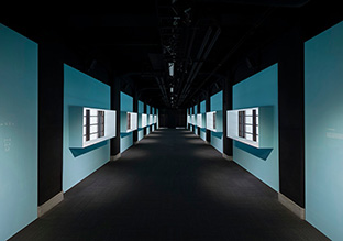 透窗而视 日本工作室Nendo设计作品回顾展展厅设计欣赏