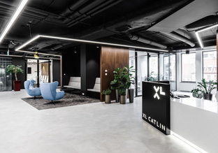 黑白摩登 保险公司XL Catlin波兰办公设计欣赏