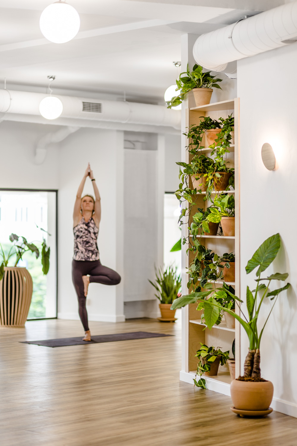 清新简约 Yoga Republic瑜伽共和波兰华沙工作室设计欣赏