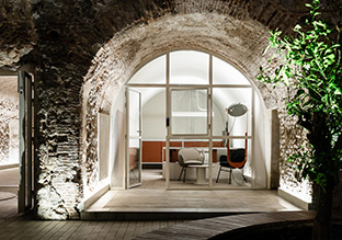 光影下的废墟之美 数字银行XAPO直布罗陀总部设计欣赏