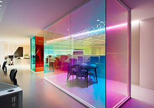 澳洲照明Ambience办公室：沉浸式光影与色彩的秀场