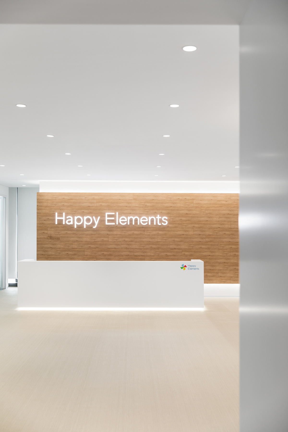 Ϸ˾Happy Elements Ԫعݰ칫ңʣռ