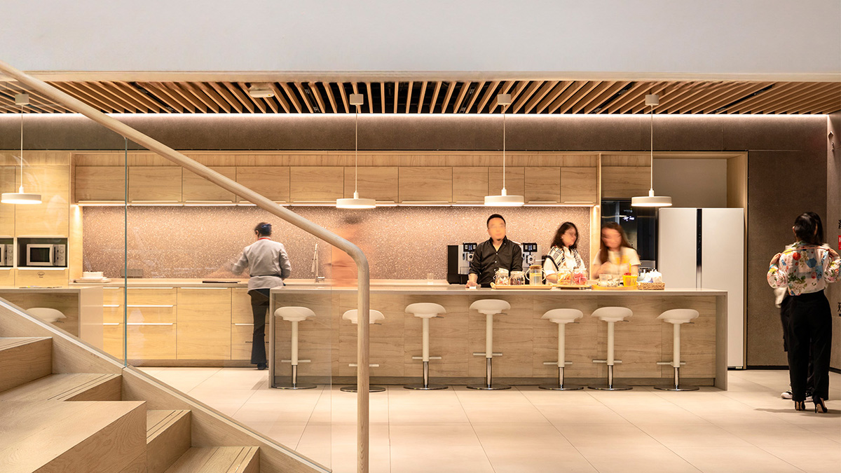 �Ϻ����ۣ���ŷ��Լ���˺����ﾳ