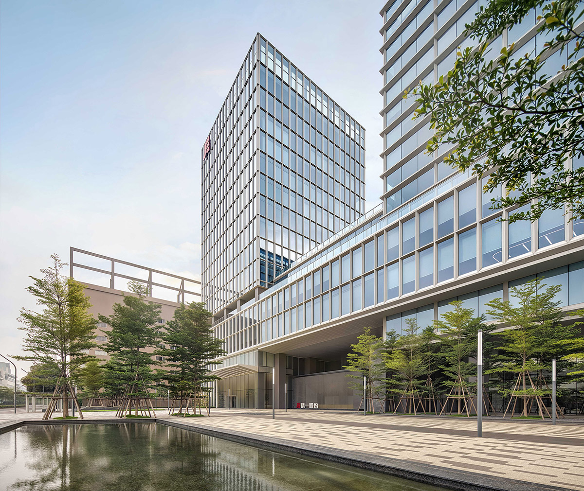 ��һ���ܼҾӲ�ҵ԰�����ܴ��͹�ҵ԰������������Ϊ���Ķ�Ԫ����