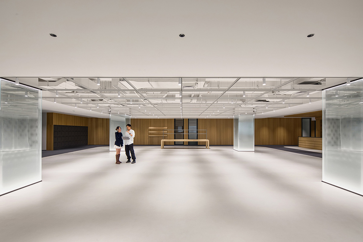 ��һ���ܼҾӲ�ҵ԰�����ܴ��͹�ҵ԰������������Ϊ���Ķ�Ԫ����