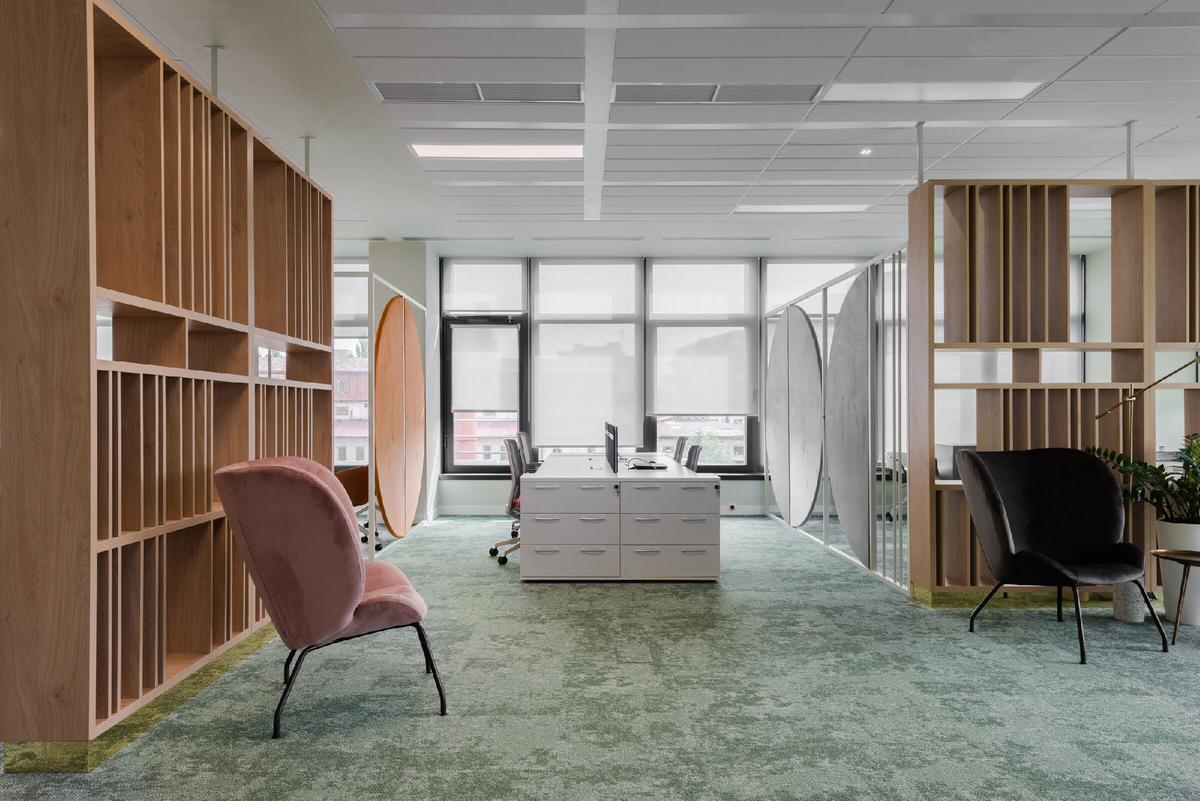 ҽ�ƾ�ͷRegina Maria������˹�ذ칫�ң���������