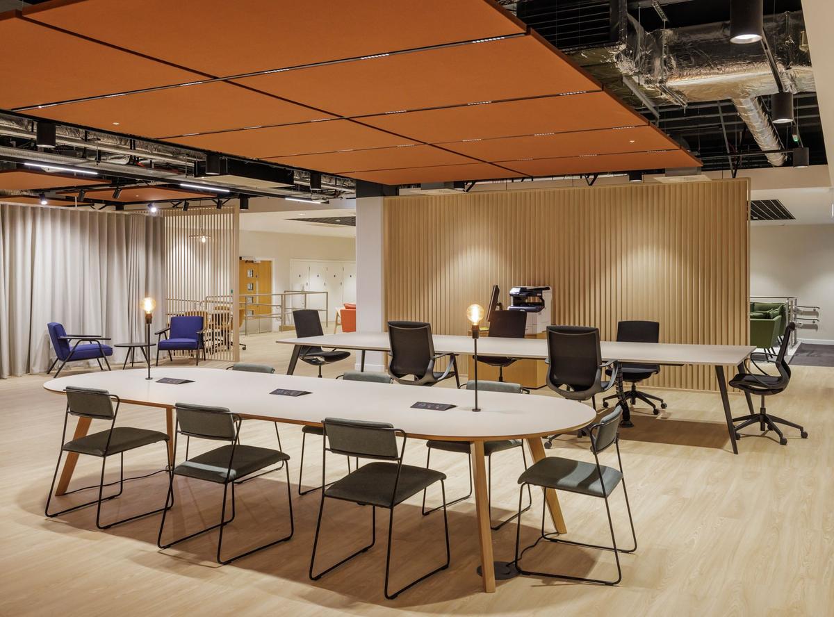 Ӣ��Stockroom�����������ģ������̳��������п���