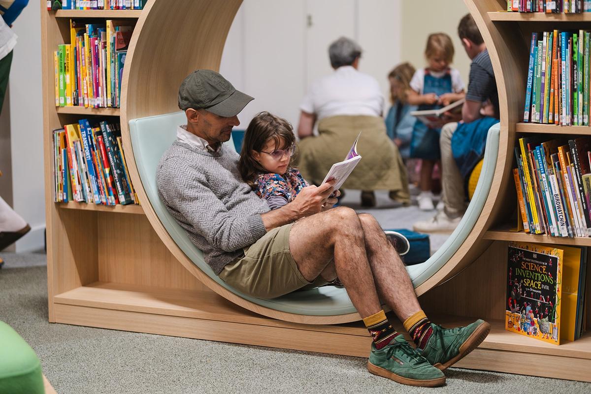 Ӣ��Stockroom�����������ģ������̳��������п���