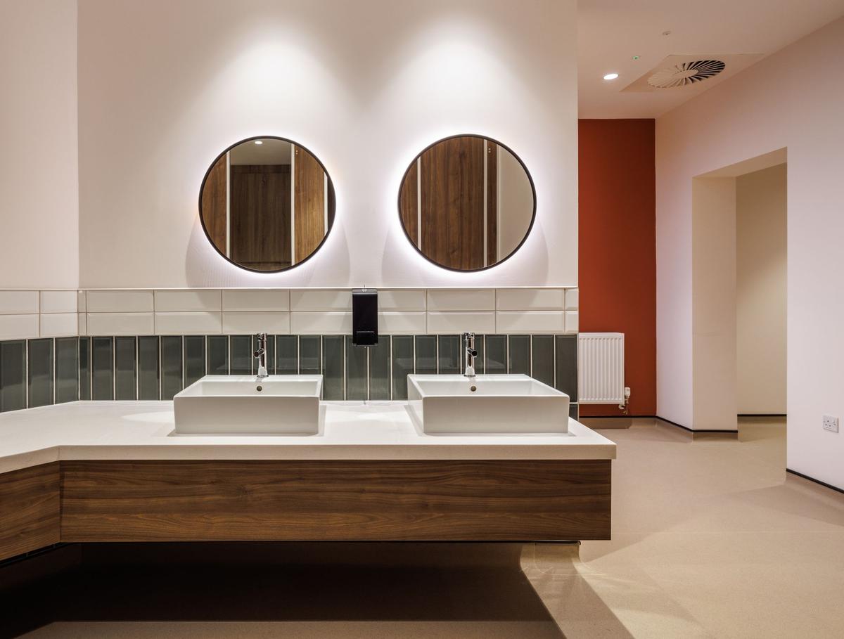 Ӣ��Stockroom�����������ģ������̳��������п���