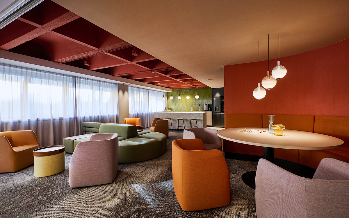 �¹�������ҵREWE�����ܲ���������Ч�ֲ�����ʵ¼