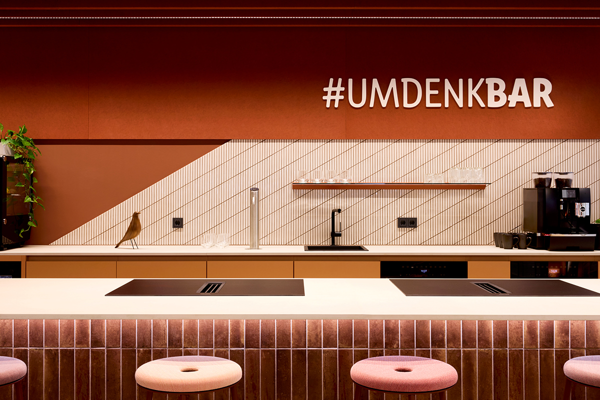 �¹�������ҵREWE�����ܲ���������Ч�ֲ�����ʵ¼