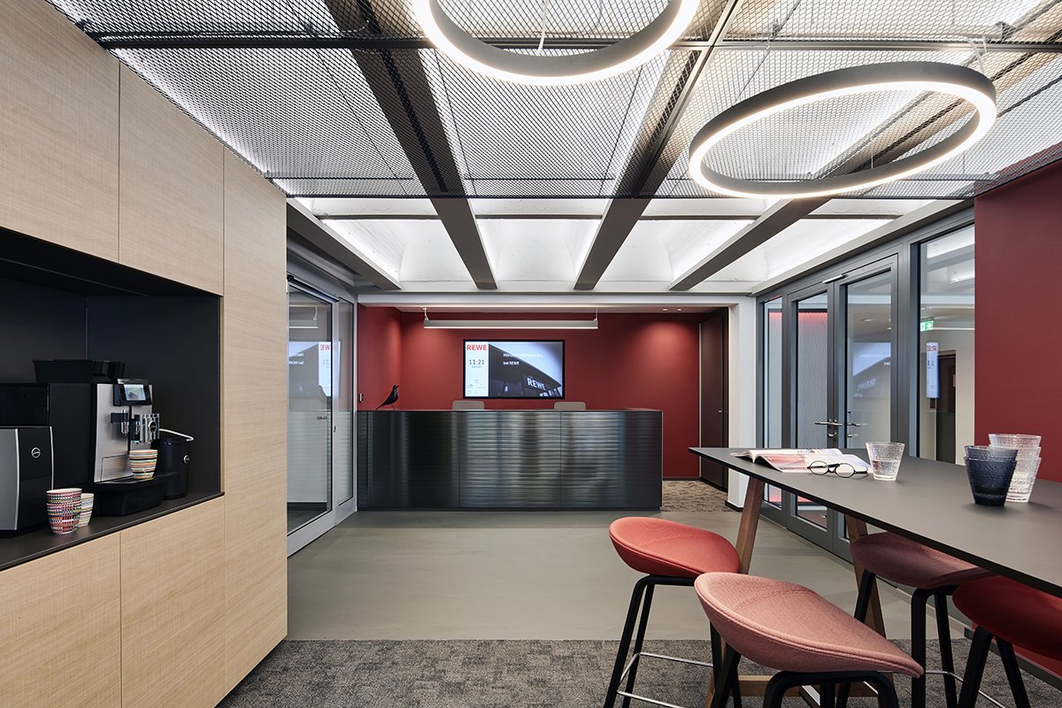 �¹�������ҵREWE�����ܲ���������Ч�ֲ�����ʵ¼