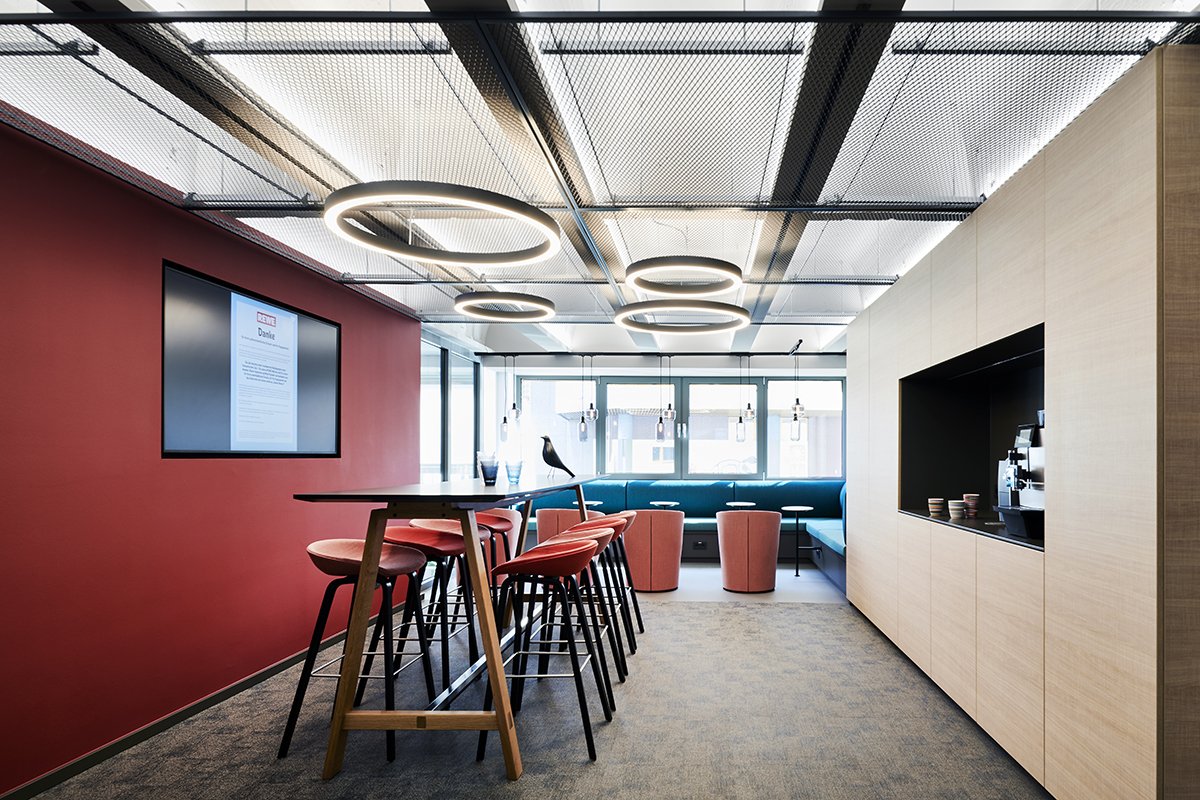 �¹�������ҵREWE�����ܲ���������Ч�ֲ�����ʵ¼