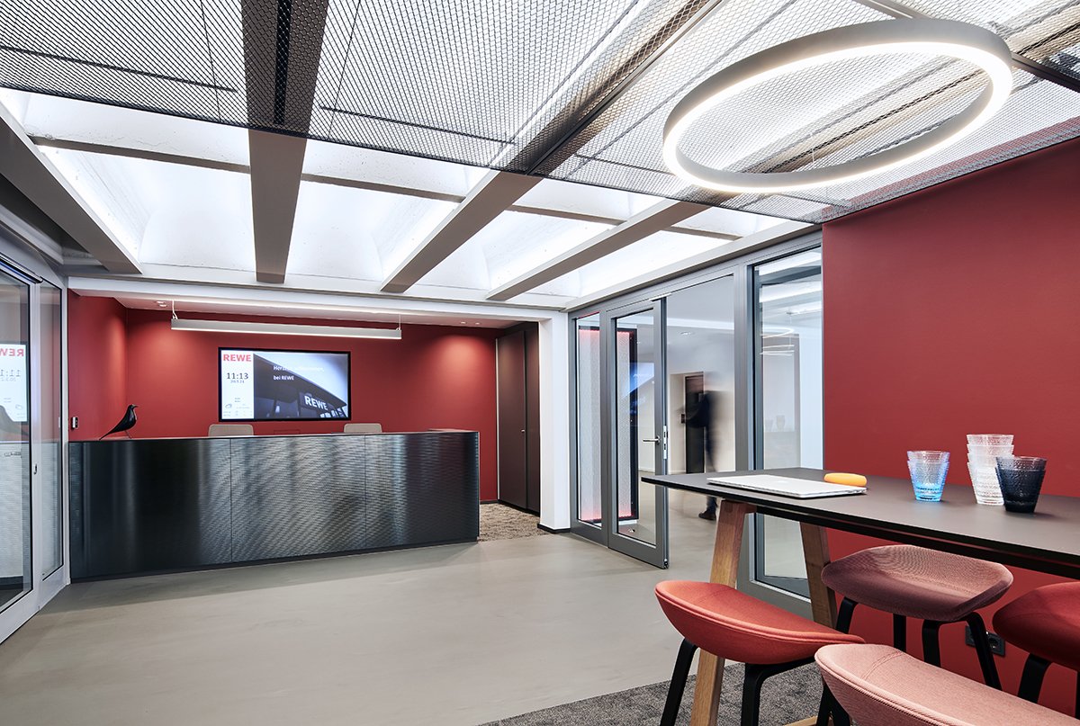 �¹�������ҵREWE�����ܲ���������Ч�ֲ�����ʵ¼