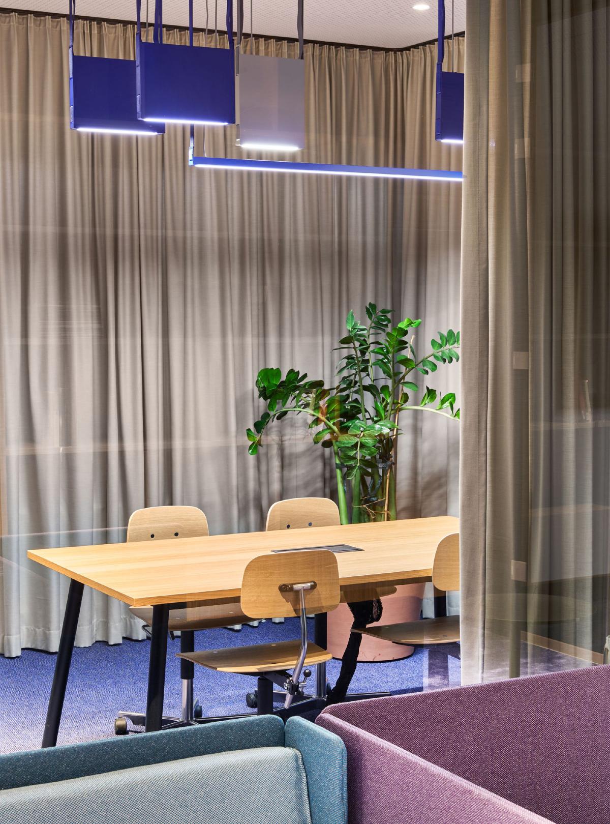 �¹�VBMҽ�ƿƼ���Ա���������ǿ��Ȱ칫����Ⱥ��Ŧ