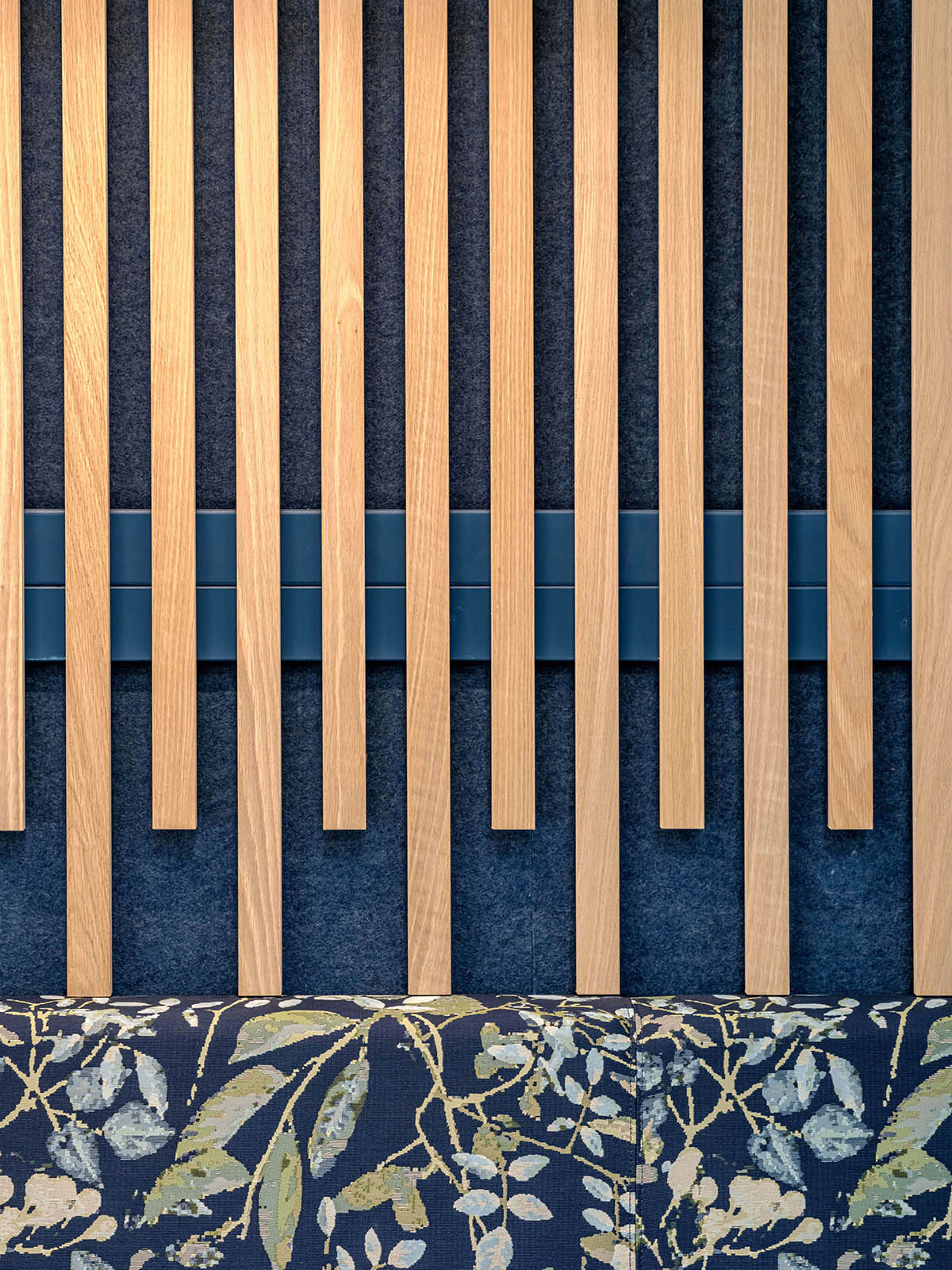 ���վ�ͷCo-operators�ܲ���˫������֤�Ľ���ʱ�а칫