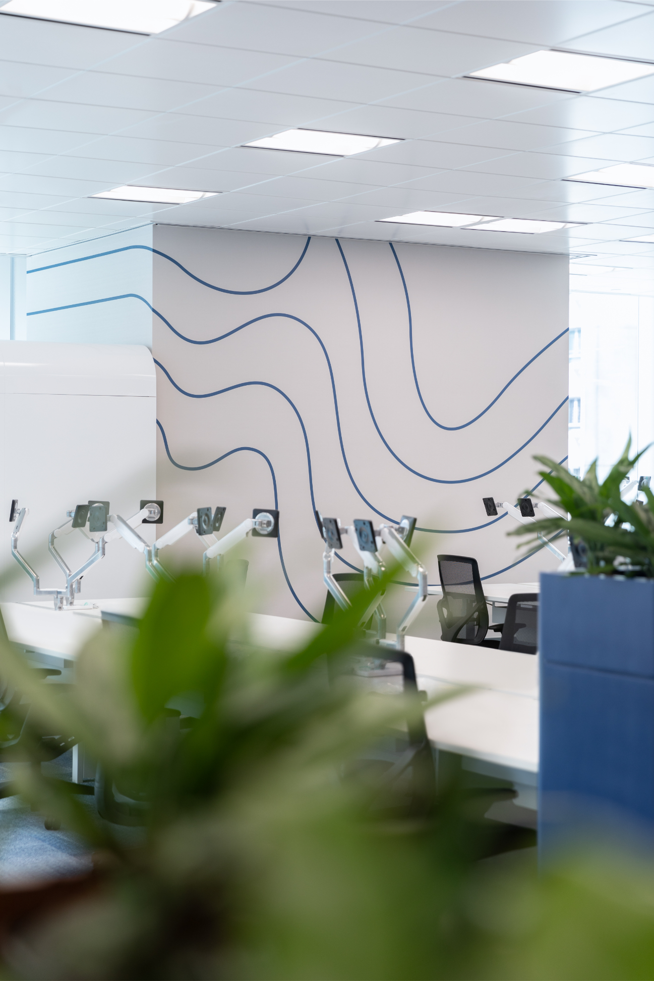 ���ھ�ͷ�����Ȼ�����Ͱ칫��ѧ