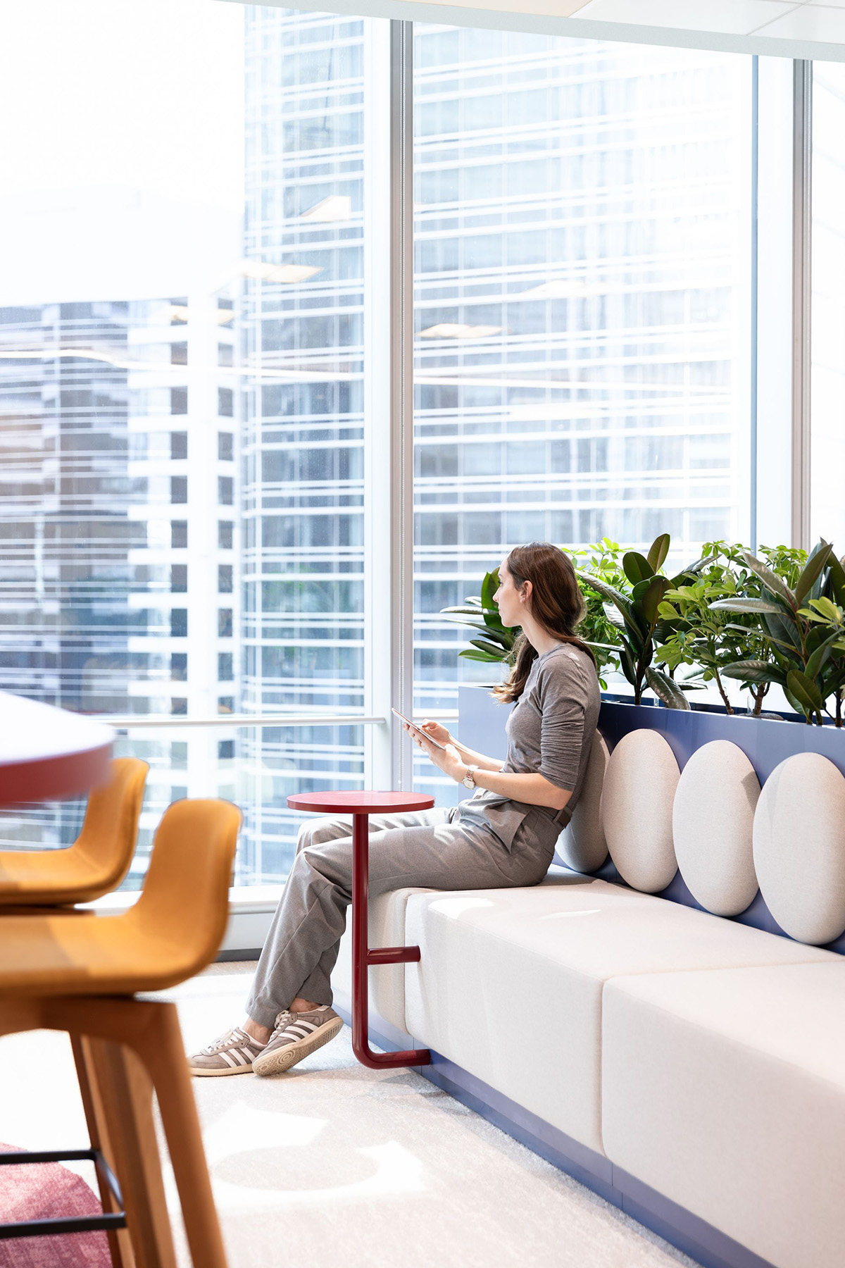 ���ھ�ͷ�����Ȼ�����Ͱ칫��ѧ