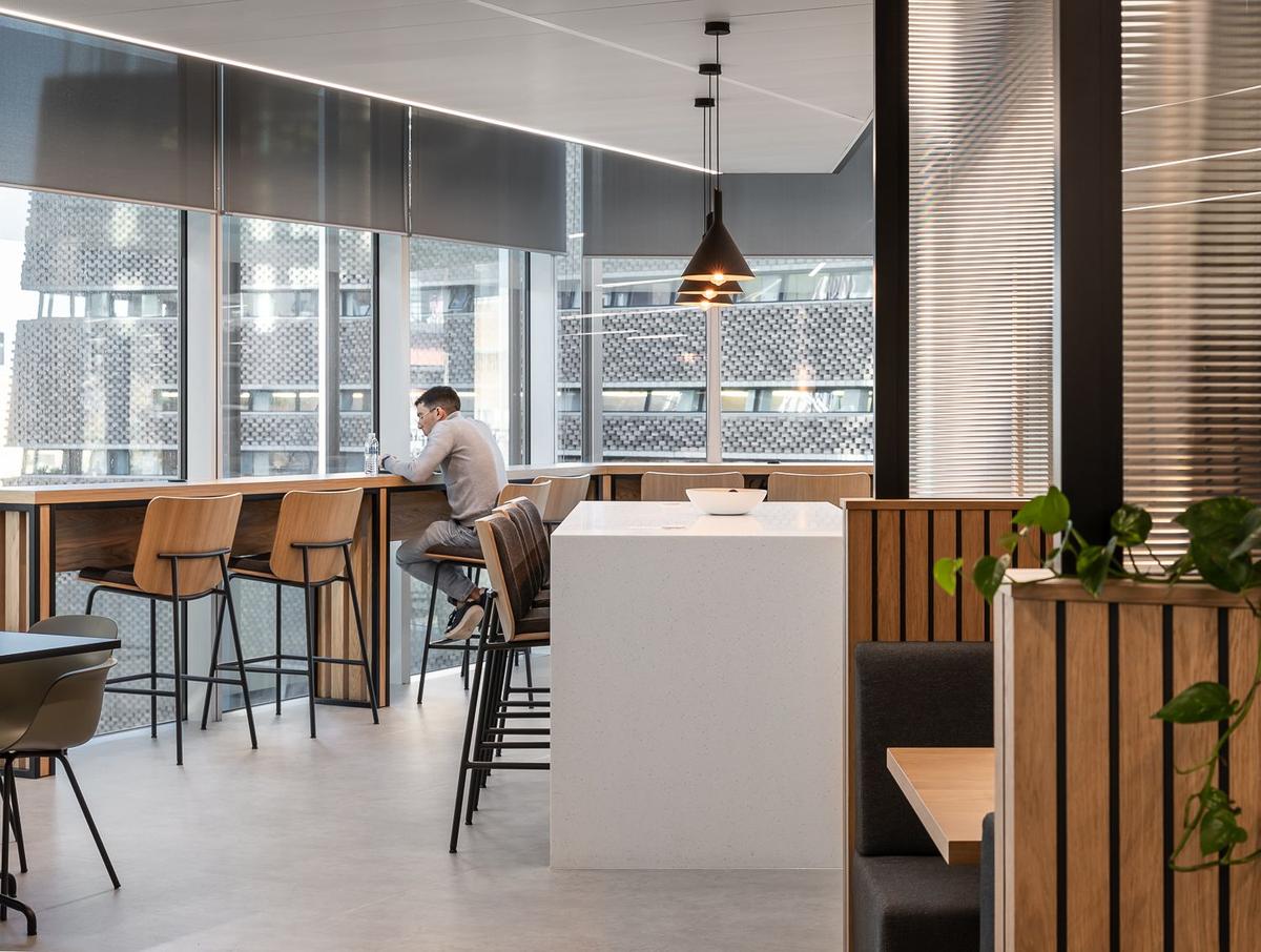 ȫ���׾�ͷ�׶��ܲ���רע��Э���������л�