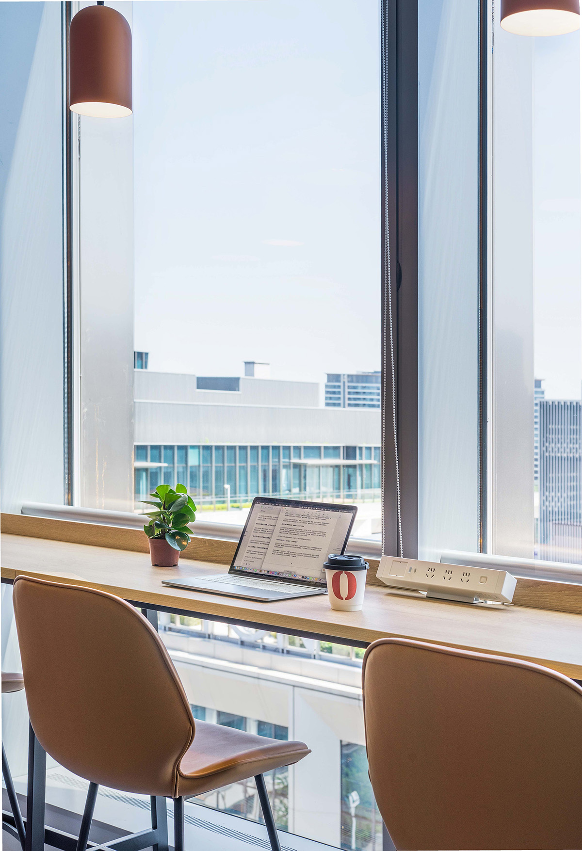 �����Ϻ����ܲ�������ֵ�������İ칫����