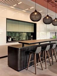 Feyzi ��ó��˹̹�����칫 ���в�ˮ��