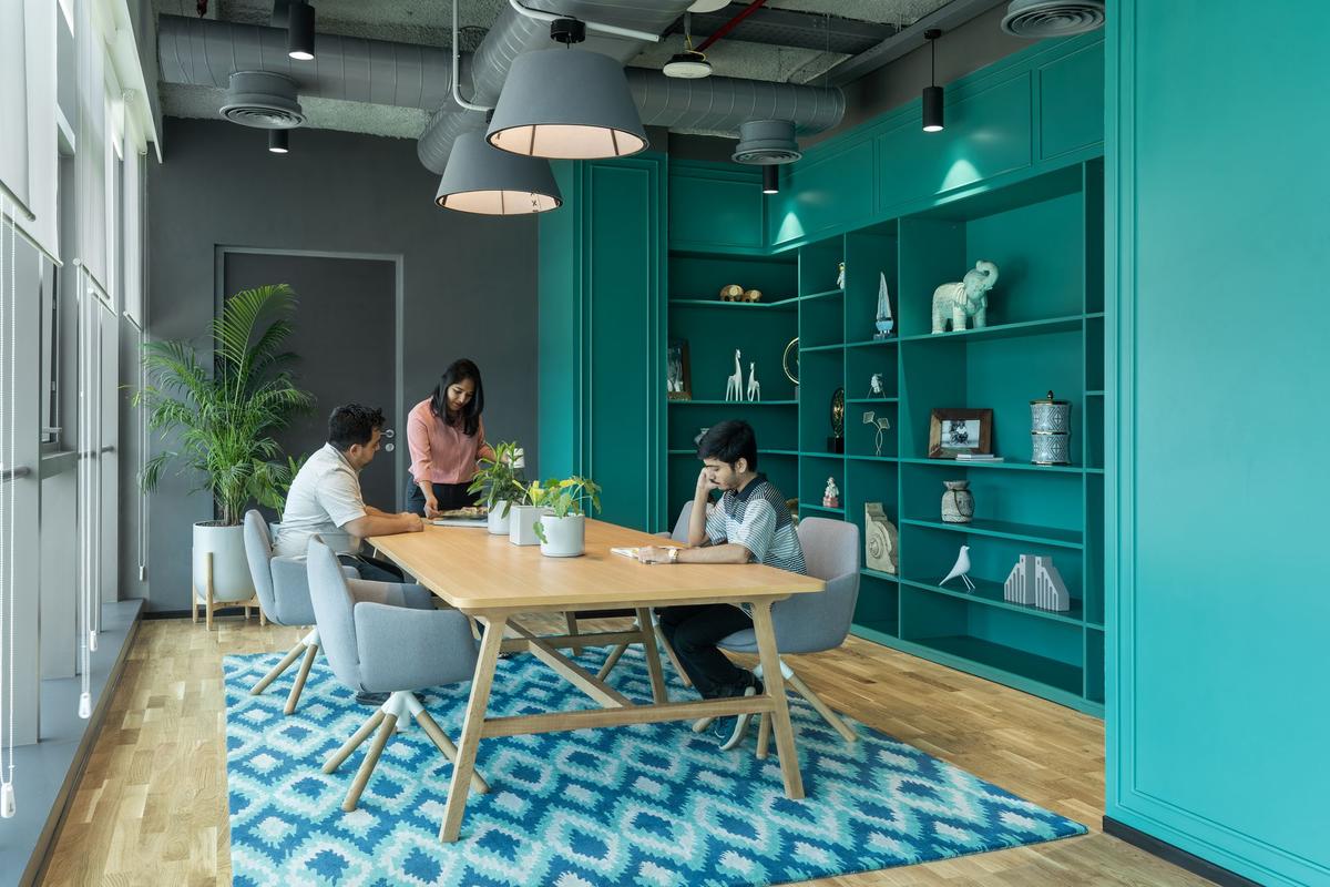 Booking Holdings����޶�׿Խ���ģ�һ����Խ�ߴ��޵İ칫ð��