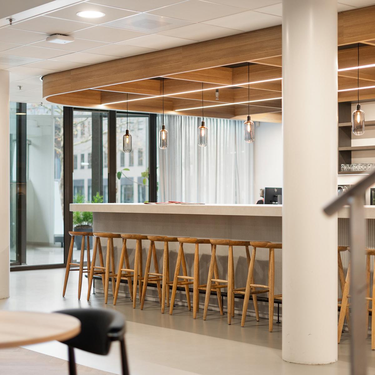 ����House of Redmore���칫��Ӧ���������ų�