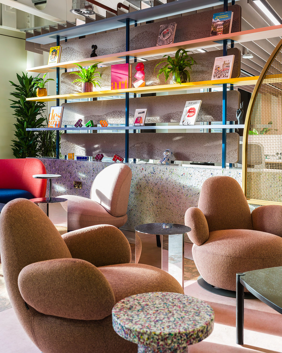 ���¥������������꣺�ƶ�����Virgin Media O2��ϰ칫��Ʋ��