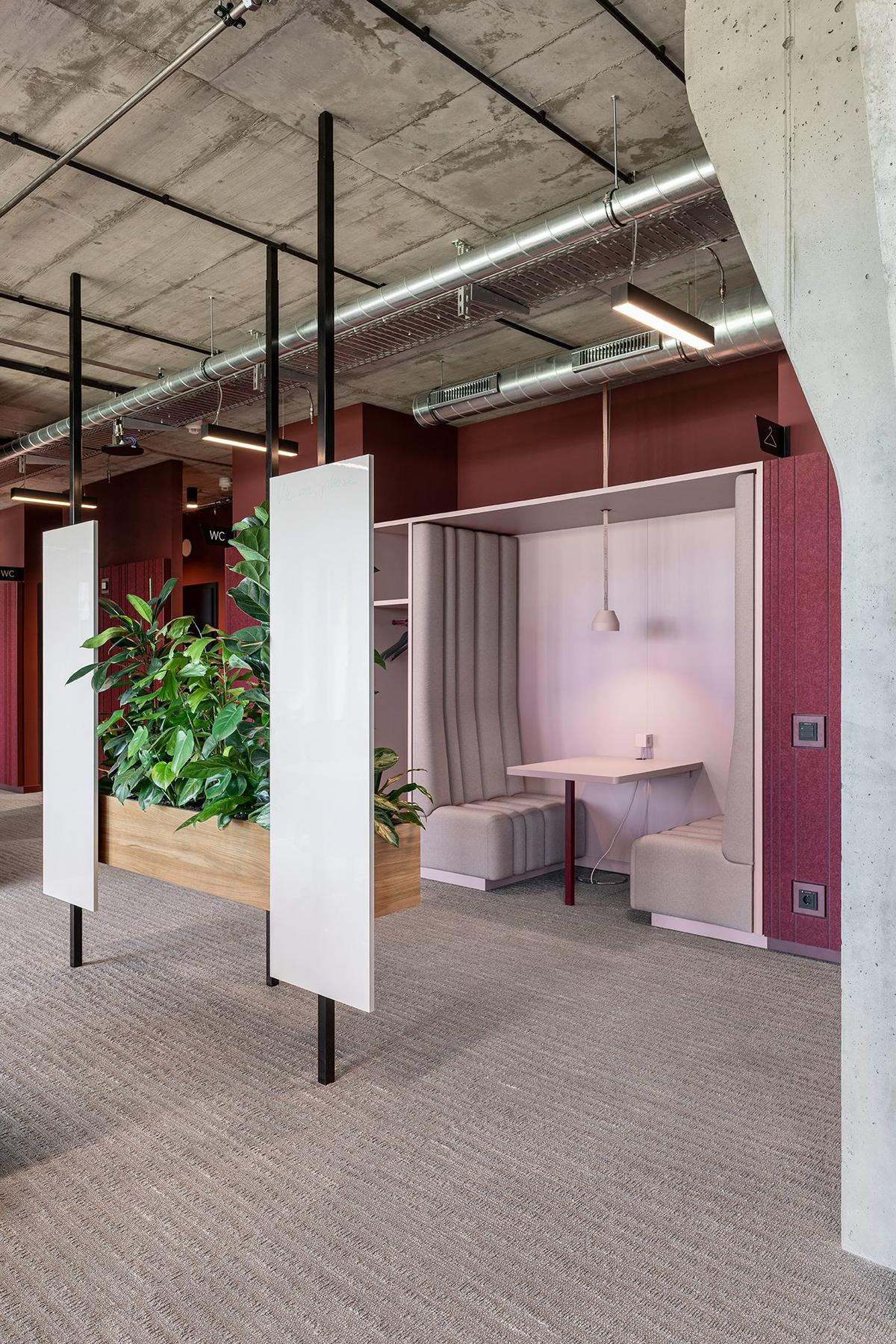 ��ѯ��ͷ�����ܲ����¾���ʷ��ӵ��ת����ɳ���