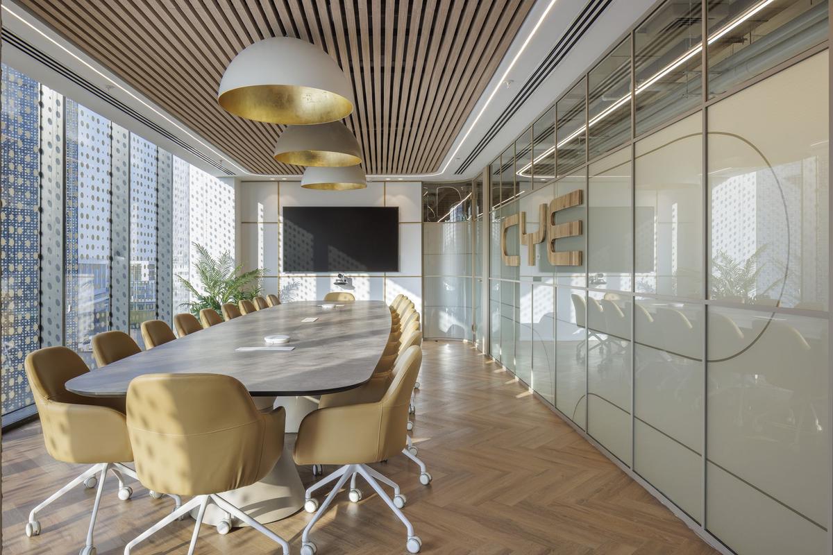 BYD���ǵ���ɫ�а칫�ң�������Ϊ��еĶ������