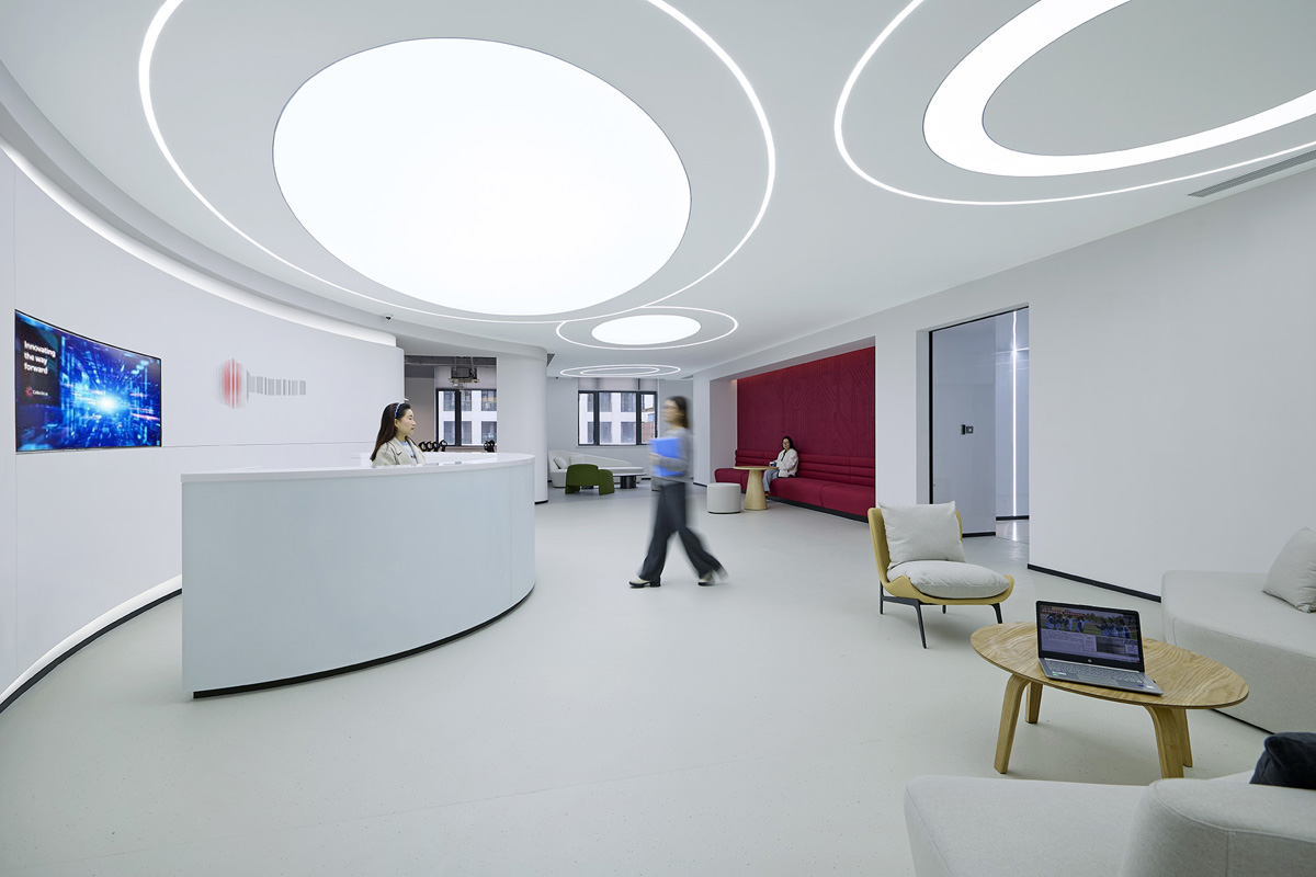 ���ʿƼ���ҵ�Ϻ��칫��ÿһ��������Ʒ������