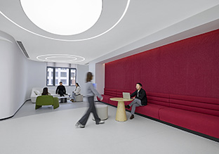 ���ʿƼ���ҵ�Ϻ��칫��ÿһ��������Ʒ������