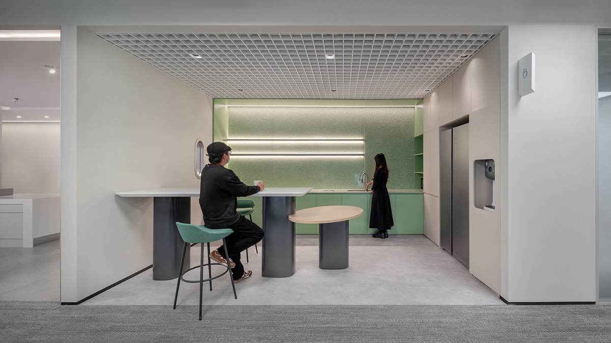 ������������ڰ칫�ܲ���һ������δ���ġ��Ǽ�֮�á�