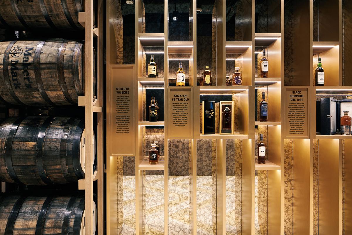 Suntory�������¼��£���ʿ��������ѧ���ܰ칫�ռ����
