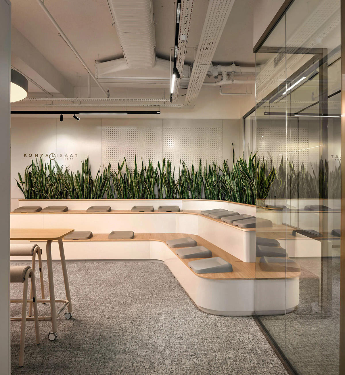 Arikan Group & Konyali Saat�����Ʊ���׼��ĥ�ִ��칫�ռ�