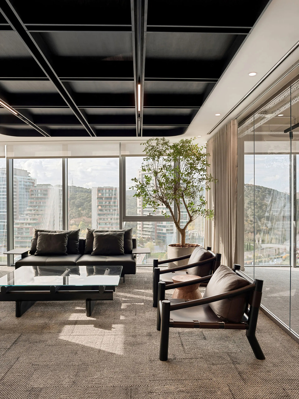 Arikan Group & Konyali Saat�����Ʊ���׼��ĥ�ִ��칫�ռ�