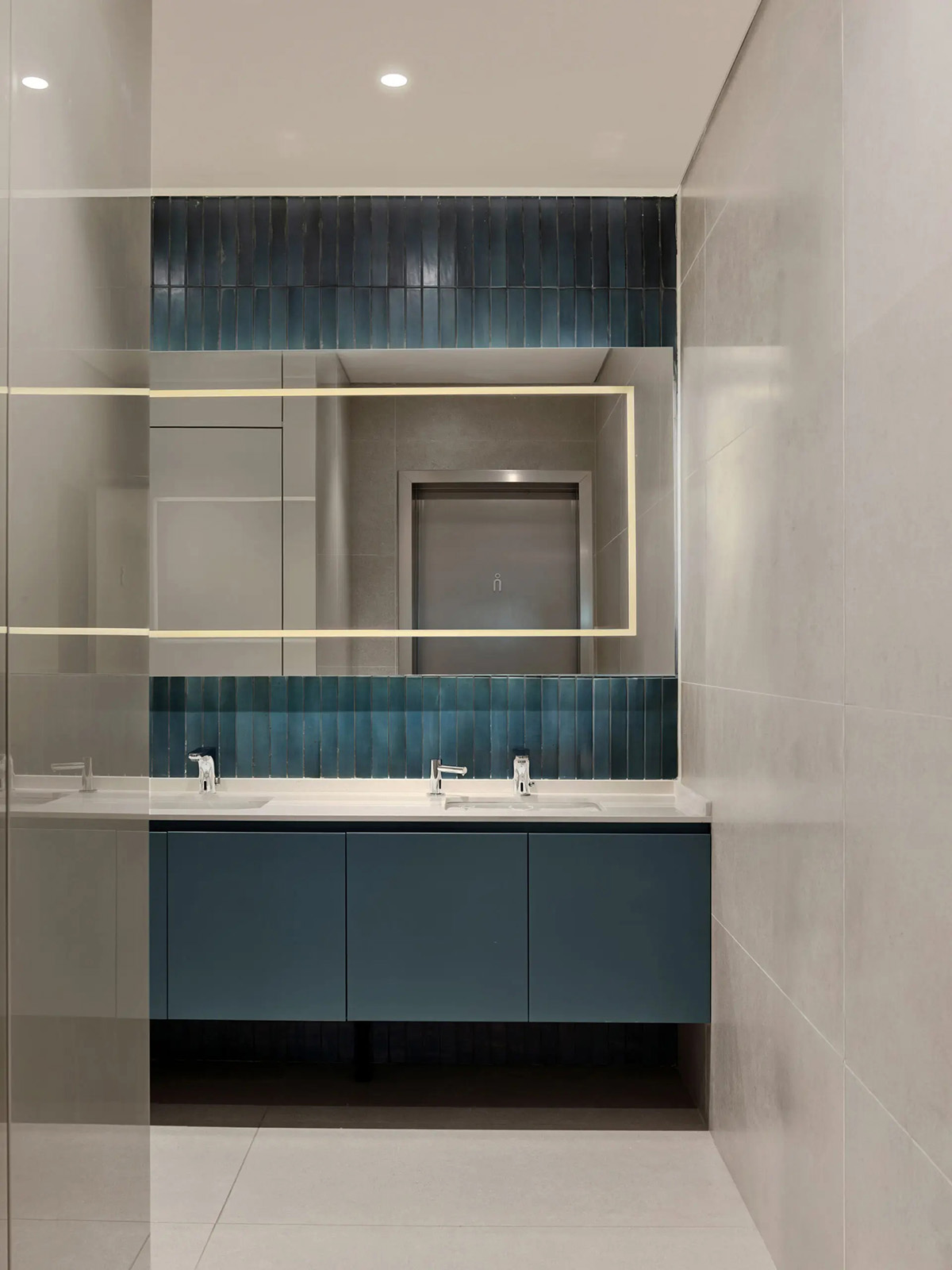 Arikan Group & Konyali Saat�����Ʊ���׼��ĥ�ִ��칫�ռ�