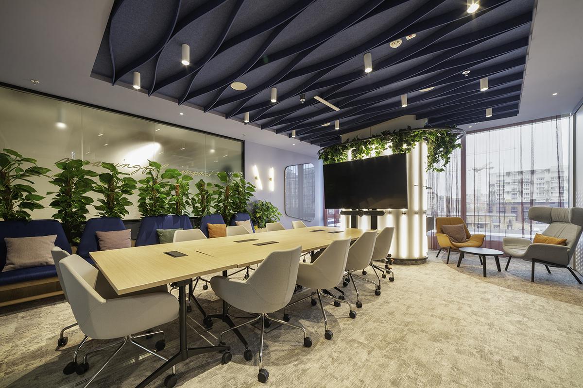 Accenture������˹�ܲ�����Χ��Ȱ칫��ƾ�������пռ�